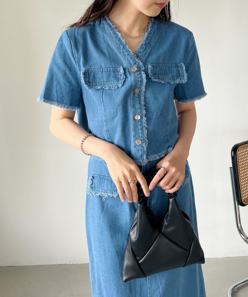 CLEA(クレア)の「【2点SET】フリンジデニムショート丈ジャケット+ロングスカート セットアップ(セットアップ・レディース・ブルー/ライトブルー・M/L)」の12枚目の写真