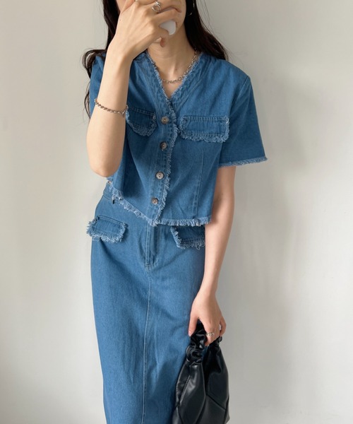 CLEA(クレア)の「【2点SET】フリンジデニムショート丈ジャケット+ロングスカート セットアップ(セットアップ・レディース・ブルー/ライトブルー・M/L)」の7枚目の写真