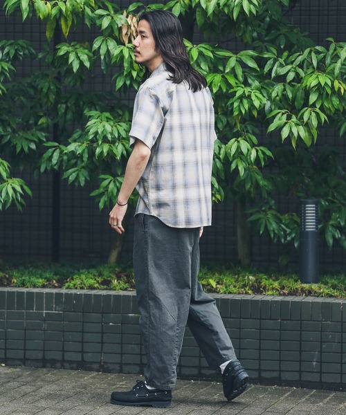 URBAN RESEARCH Sonny Label(アーバンリサーチサニーレーベル)の「リネン混半袖シャツ(シャツ/ブラウス・メンズ・イエロー系その他/ホワイト/ネイビー/グリーン/ブルー系その他/グレー系その他・MEDIUM/X-LARGE/LARGE)」の21枚目の写真