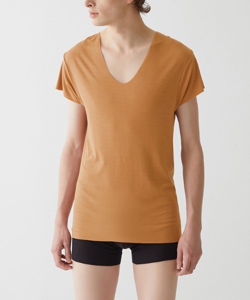 GUNZE(グンゼ)の「ADVANCE LABEL/アドバンスレーベル 半袖Uネック CUT OFF 持続消臭(インナーウェア/肌着・メンズ・ネイビー/ナチュラル/ライトブラウン/カーキ/スモークピンク/ブラック/ライトグレー/ベージュ系その他/ホワイト/ブラウン・SMALL/MEDIUM/LARGE)」の11枚目の写真