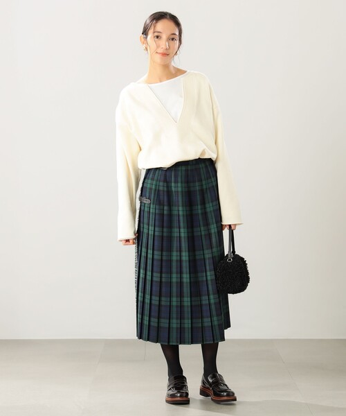 B:MING by BEAMS(ビーミングバイビームス)の「B:MING by BEAMS / ロングスリーブTシャツ × 裏毛プルオーバー セット(スウェット・レディース・オフホワイト/ピンク/チャコールグレー・FREE)」の4枚目の写真