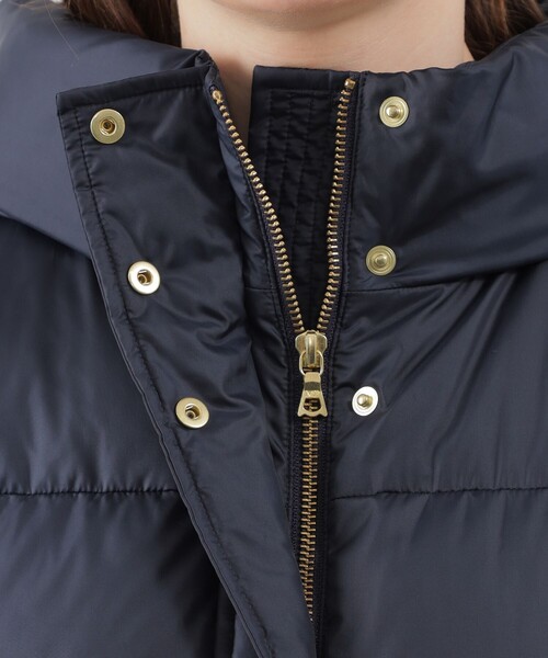 MACKINTOSH PHILOSOPHY（ﾏｯｷﾝﾄｯｼｭ ﾌｨﾛｿﾌｨｰ）の「【WEB限定&一部店舗限定】フーデッドショートダウン（トレンチコート・レディース・ブラック/ダークネイビー・38/36）」の3枚目の写真