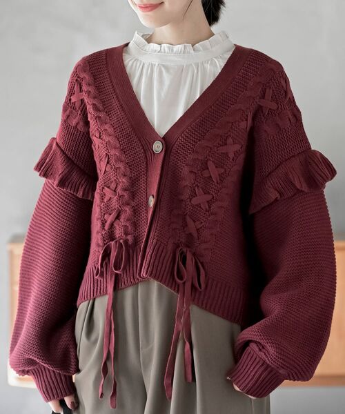 rps（アールピーエス）の「サイドレースアップケーブルフリルニット