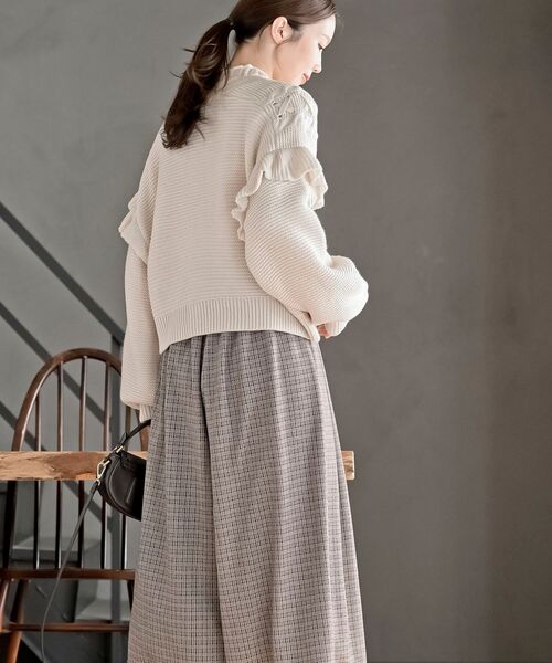 rps（アールピーエス）の「サイドレースアップケーブルフリルニット