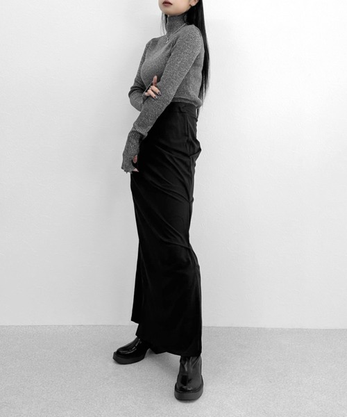 LVEU.（ラブユ.）の「【LVEU.】ラメ糸ハイネックニットプルオーバー / ラメニット ハイネック ブラック ZOZOTOWN限定（ニット/セーター・レディース・ブラック・FREE）」の3枚目の写真