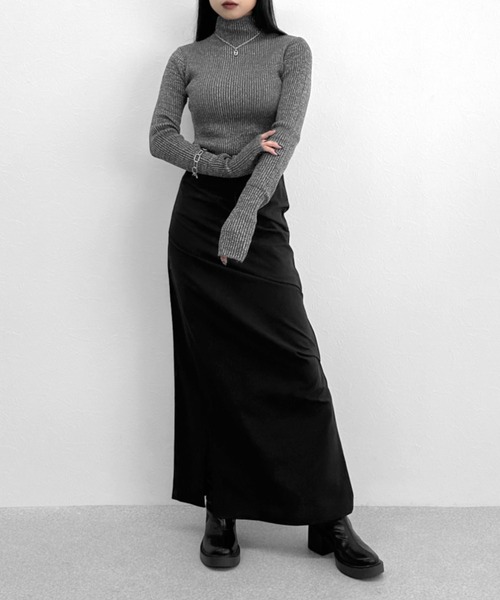 LVEU.（ラブユ.）の「【LVEU.】ラメ糸ハイネックニットプルオーバー / ラメニット ハイネック ブラック ZOZOTOWN限定（ニット/セーター・レディース・ブラック・FREE）」の7枚目の写真