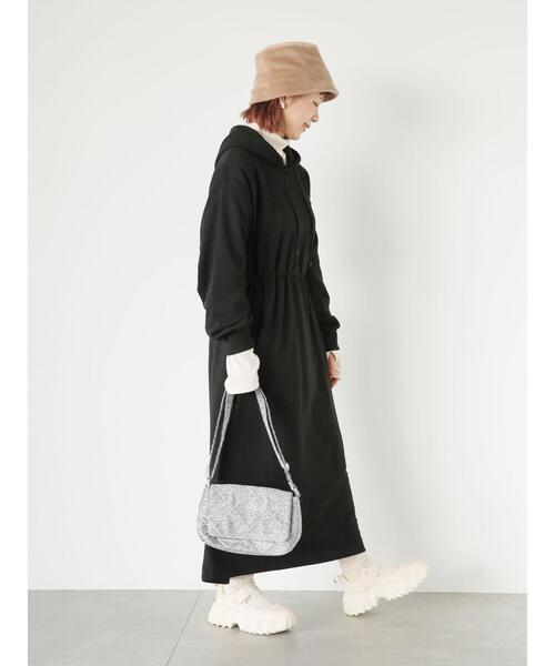 ehka sopo（エヘカソポ）の「ラメバッグ（ハンドバッグ・レディース・シルバー/ブラック・F）」の5枚目の写真