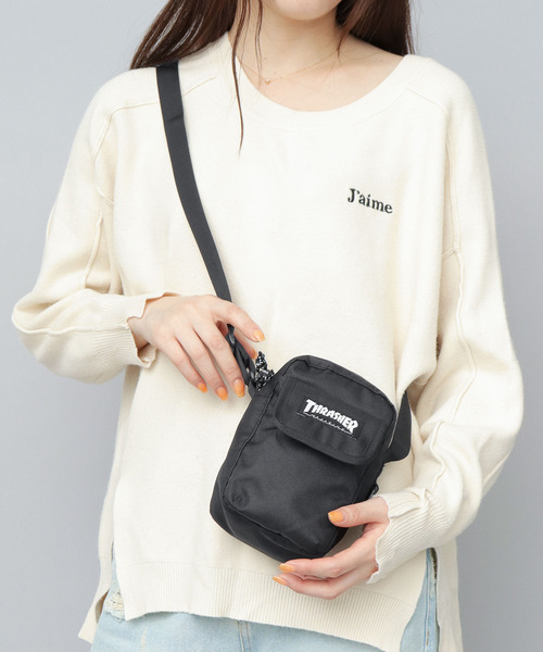 THRASHER（スラッシャー）の「撥水加工 縦型 ミニショルダーポーチ BENCHMARKシリーズ（ショルダーバッグ・メンズ・ブラック・FREE）」の9枚目の写真