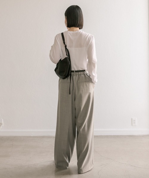 RIVE DROITE(リヴドロワ)の「セミシアーロンT(Tシャツ/カットソー・レディース・ベージュ/ブラック/ホワイト・FREE)」の7枚目の写真