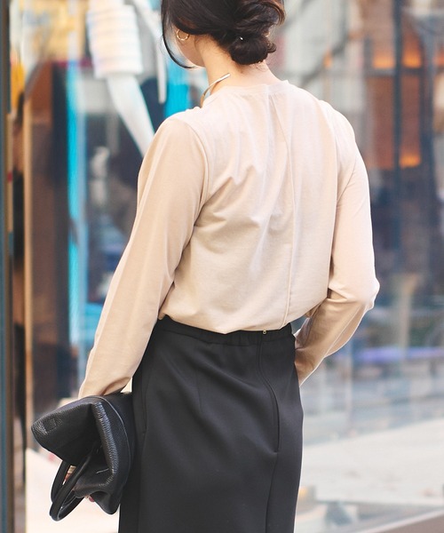 RIVE DROITE(リヴドロワ)の「セミシアーロンT(Tシャツ/カットソー・レディース・ベージュ/ブラック/ホワイト・FREE)」の17枚目の写真