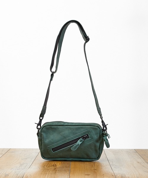 Butler Verner Sails(バトラーヴァーナーセイルス)の「Butler Verner Sails バトラーバーナーセイルズ / Horse leather square zip shoulder bag ホースレザースクエアジップショルダーバッグ ボディバッグ / JA-2427-33(ショルダーバッグ・メンズ・ブラック/キャメル/ブラウン/ネイビー/ダークグリーン・FREE)」の8枚目の写真