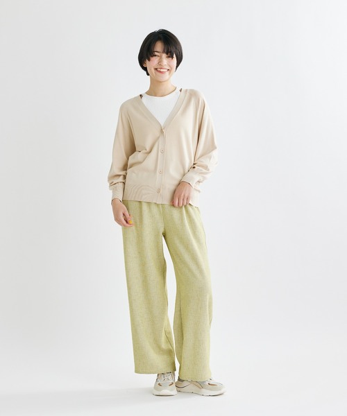 INED CLARO（イネドクラロ）の「【AIが導いた春ニット】ヴィスコースエステルニットカーディガン（カーディガン/ボレロ・レディース・サックスブルー/ブラウン/グレー/オフホワイト/ベージュ・フリー）」の13枚目の写真