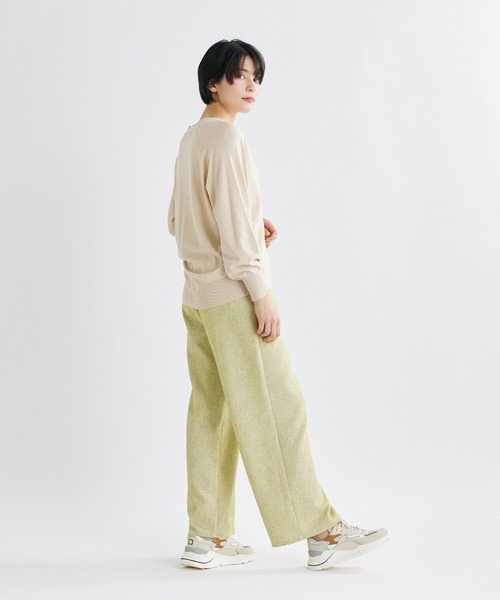 INED CLARO（イネドクラロ）の「【AIが導いた春ニット】ヴィスコースエステルニットカーディガン（カーディガン/ボレロ・レディース・サックスブルー/ブラウン/グレー/オフホワイト/ベージュ・フリー）」の14枚目の写真