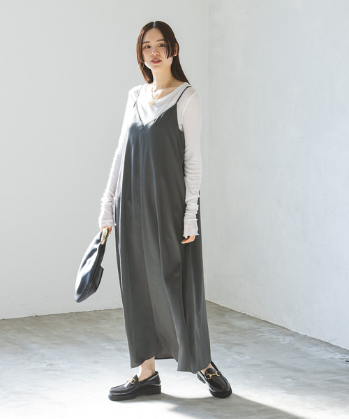 Noble（ノーブル）の「コンフォータブルキャミワンピース（ワンピース・レディース・ベージュ/チャコールグレー・FREE）」の4枚目の写真