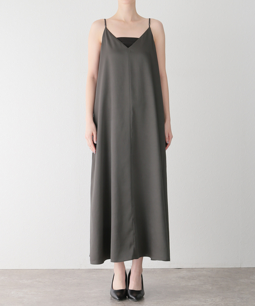 Noble（ノーブル）の「コンフォータブルキャミワンピース（ワンピース・レディース・ベージュ/チャコールグレー・FREE）」の9枚目の写真