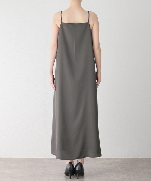 Noble（ノーブル）の「コンフォータブルキャミワンピース（ワンピース・レディース・ベージュ/チャコールグレー・FREE）」の11枚目の写真