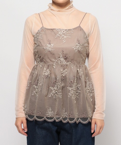 mysty woman(ミスティウーマン)の「フローラル刺繍チュニック 109769(その他トップス・レディース・モカ/ブルー系その他/アイボリー・FREE)」の11枚目の写真