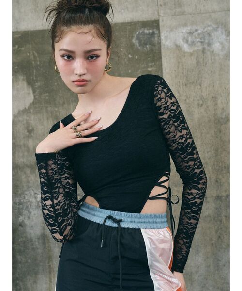 EVRIS（エヴリス）の「サイドレースアップデザイントップス（Tシャツ/カットソー・レディース・ブルー/ブラック/ホワイト・FREE）」の13枚目の写真