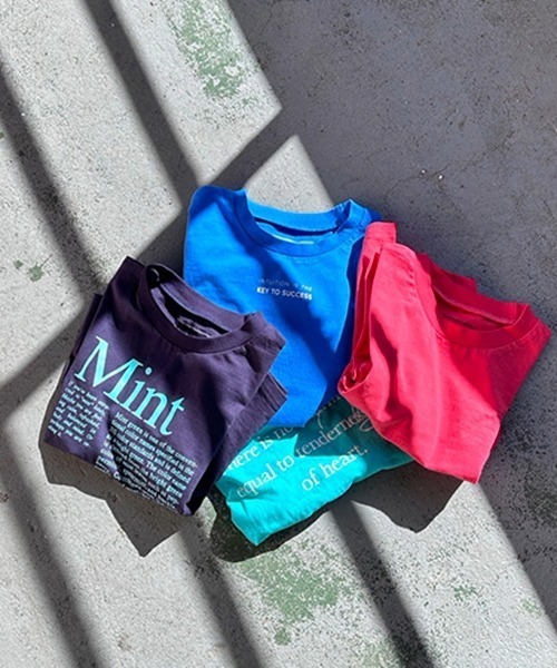 and D. petit main（アンドディープティマイン）の「アソートロゴプリント半袖Tシャツ（Tシャツ/カットソー・キッズ・レッド/エメラルド/ネイビー/ブルー/オフホワイト・130cm/120cm/110cm/100cm/90cm）」の7枚目の写真