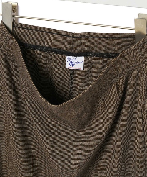 ADAM ET ROPE'(アダムエロペ)の「【Miller for ADAM ET ROPE'】Skirt(スカート・レディース・ネイビー/ブラウン/ブラック・FREE)」の17枚目の写真