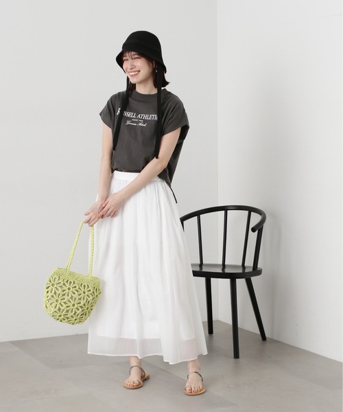 N.（N. Natural Beauty Basic）（エヌエヌナチュラルビューティーベーシック）の「【Ｎ．×ＲＵＳＳＥＬＬ　ＡＴＨＬＥＴＩＣ】◆ロゴＳＳＴ（Tシャツ/カットソー・レディース・チャコール/ベージュ/オフホワイト・MEDIUM）」の18枚目の写真