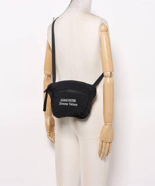 ADAM PATEK(アダムパテック)の「★ADAM PATEK★ nylon mini shoulder bag/ナイロンミニショルダーバッグ(ショルダーバッグ・メンズ・カーキ/ブラック・FREE)」の6枚目の写真