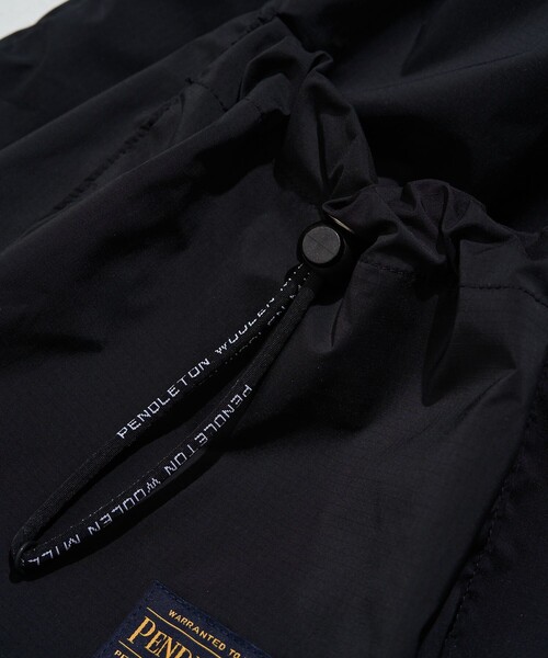 FREAK'S STORE（フリークスストア）の「PENDLETON/ペンドルトン 限定展開　別注 ワンショルダー ドローコード ナップサック（巾着バッグ・ボンサック）（バックパック/リュック・レディース・ベージュ/チャコール/ブラック・ONE SIZE）」の16枚目の写真