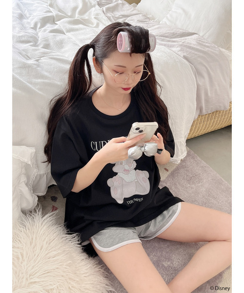 MIIA（ミーア）の「【Disney/バンビ】グラフィックプリントビッグTシャツ（Tシャツ/カットソー・レディース・オフホワイト/ブラック・FREE）」の6枚目の写真