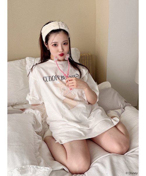 MIIA（ミーア）の「【Disney/バンビ】グラフィックプリントビッグTシャツ（Tシャツ/カットソー・レディース・オフホワイト/ブラック・FREE）」の19枚目の写真