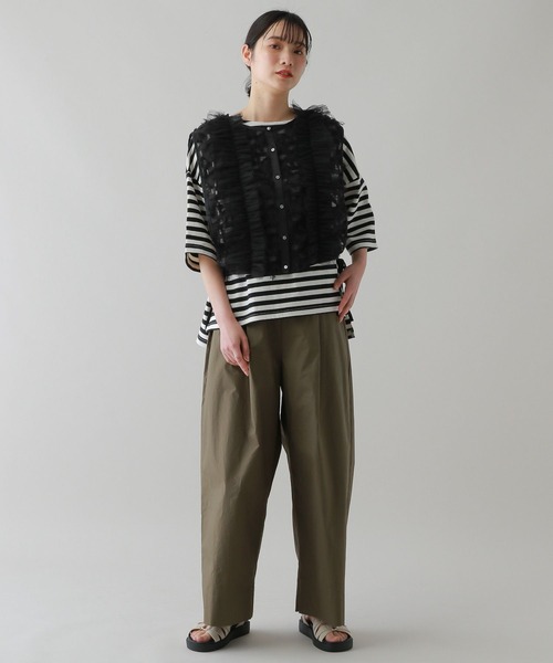 studio CLIP(スタディオクリップ)の「《natural by clip》フェザー×チュールジレ(ベスト・レディース・ブラック/アイボリー・FREE)」の21枚目の写真