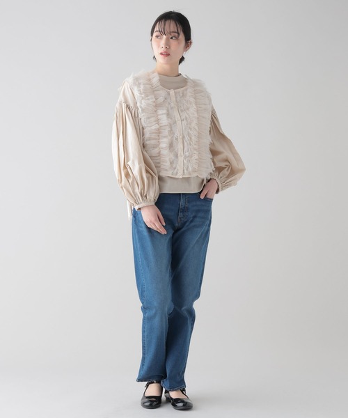 studio CLIP(スタディオクリップ)の「《natural by clip》フェザー×チュールジレ(ベスト・レディース・ブラック/アイボリー・FREE)」の6枚目の写真