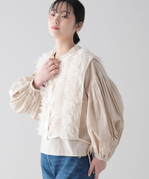 studio CLIP(スタディオクリップ)の「《natural by clip》フェザー×チュールジレ(ベスト・レディース・ブラック/アイボリー・FREE)」の9枚目の写真