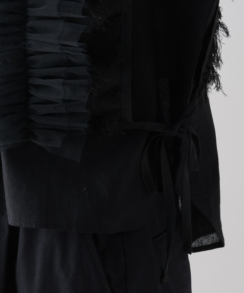 studio CLIP(スタディオクリップ)の「《natural by clip》フェザー×チュールジレ(ベスト・レディース・ブラック/アイボリー・FREE)」の17枚目の写真