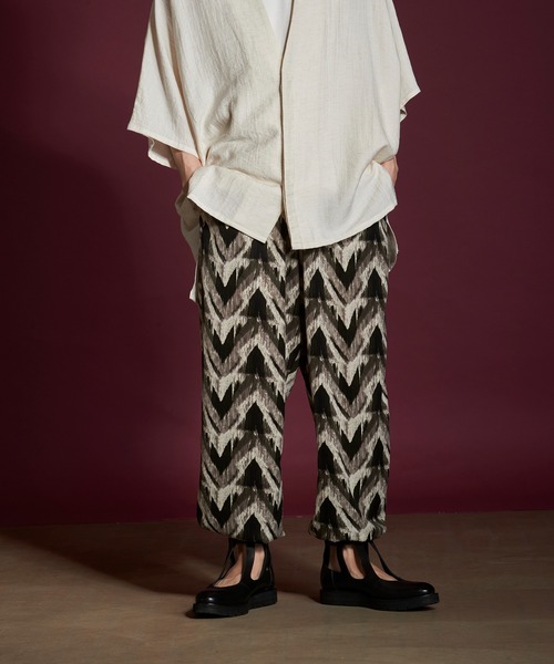 NO ID.（ノーアイディ）の「【NO ID.】Glitch Print Balloon Pants / グリッチ プリント バルーン パンツ（その他パンツ・メンズ・レッド/ブラック/ネイビー・1/2）」の12枚目の写真