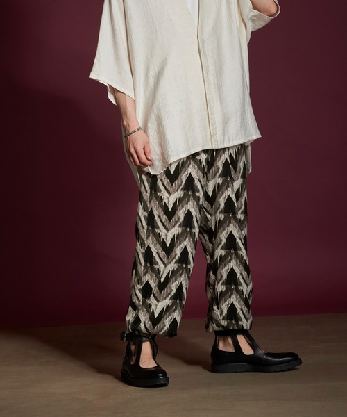 NO ID.（ノーアイディ）の「【NO ID.】Glitch Print Balloon Pants / グリッチ プリント バルーン パンツ（その他パンツ・メンズ・レッド/ブラック/ネイビー・1/2）」の13枚目の写真