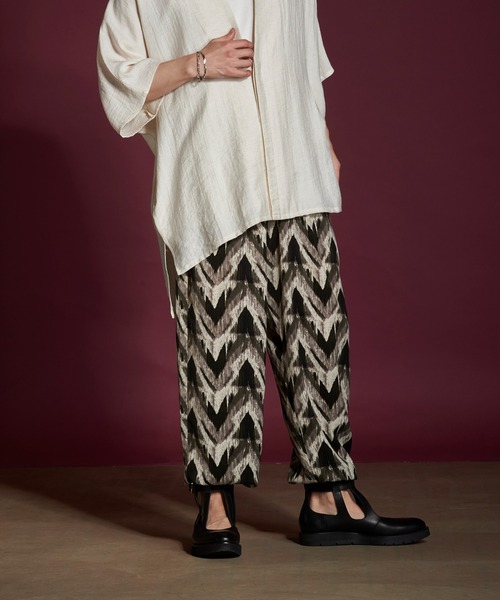 NO ID.（ノーアイディ）の「【NO ID.】Glitch Print Balloon Pants / グリッチ プリント バルーン パンツ（その他パンツ・メンズ・レッド/ブラック/ネイビー・1/2）」の14枚目の写真