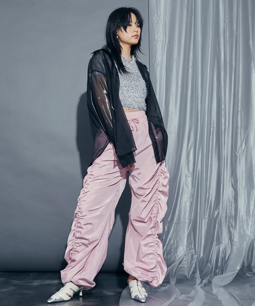 uyu.（ウユ）の「バックオープンジャギートップス【uyu./ウユ】（Tシャツ/カットソー・レディース・ブラック/グレー/ピンク・FREE）」の22枚目の写真