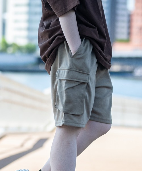 JOHN'S CLOSET（ジョンズクローゼット）の「【40I】ダンボールニット ワイドカーゴショーツ（カーゴパンツ・メンズ・ブラック/グレイッシュベージュ/チャコールグレー/杢グレー/ベージュ/その他1・MEDIUM/LARGE/X-LARGE）」の4枚目の写真