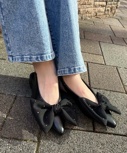 one after another NICE CLAUP(ワンアフターアナザーナイスクラップ)の「バックベルトリボンパンプス(パンプス・レディース・シルバー/ブラック/ピンクゴールド・S/M/L)」の4枚目の写真