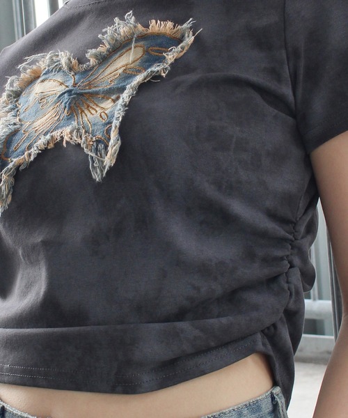 KMRii 　バタフライ柄　カットソー　半袖 セール】バタフライクロップド半袖Tシャツ（Tシャツ/カットソー