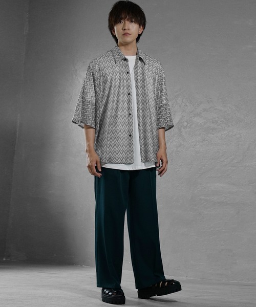 MinoriTY（マイノリティ）の「【MinoriTY】ジグザグ柄エアリーシアーシャツ メッシュトップス 透かし編み メンズ オーバーサイズ ビッグシルエット ルーズフィット 夏服（シャツ/ブラウス・メンズ・ブラック/ブルー・L/M/S）」の13枚目の写真