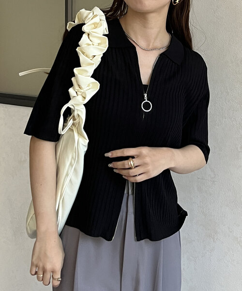 Thevon（ゼボン）の「ダブルジップ襟付き半袖ニット（カーディガン/ボレロ・レディース・ブルー/アイボリー/ブラック/ベージュ・FREE）」の18枚目の写真