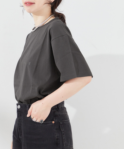 POET MEETS DUBWISE（ポエットミーツダブワイズ）の「POET MEETS DUBWISE LOGO Row Tシャツ（Tシャツ/カットソー・レディース・ブラック系その他/ホワイト・FREE）」の6枚目の写真