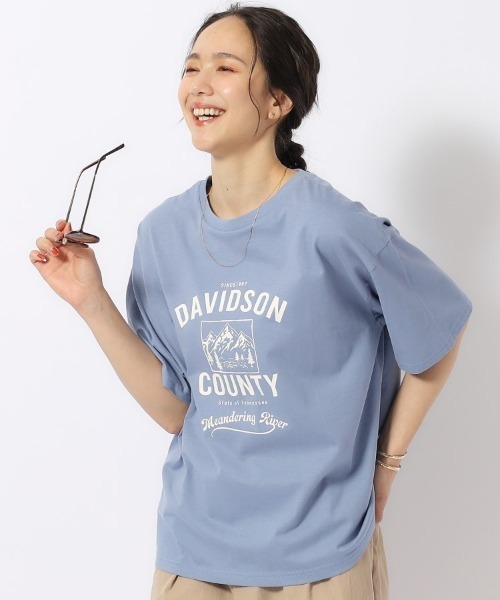 SHOO・LA・RUE（シューラルー）の「【洗える/プチプラ/綿100％】グラフィック半袖ゆるTシャツ（Tシャツ/カットソー・レディース・グリーン系1/ブルー系2/ホワイト系5/ブラック/ホワイト系2/グレー系その他/チャコール/イエロー系1/ベージュ系その他6/オレンジ系その他5/ベージュ系その他7/ホワイト/アイボリー/ブラック系5/ネイビー系5/ピンク系9/グレー系その他7/ホワイト系7/ホワイト系8/グリーン系5・02/03/04）」の17枚目の写真