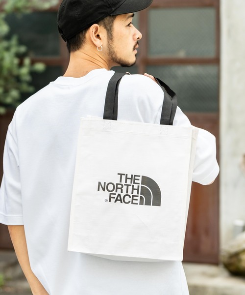 THE NORTH FACE（ザノースフェイス）の「THE NORTH FACE ザ・ノースフェイス Tarpaulin Eco Bag Small エコバッグ（エコバッグ/サブバッグ・メンズ・ホワイト・FREE）」の3枚目の写真