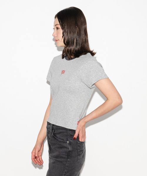 Levi's(リーバイス)の「Levi's/リーバイス エッセンシャル SPORTY Tシャツ グレー MINI FLAG(Tシャツ/カットソー・レディース・グレー・XS/S/M)」の13枚目の写真