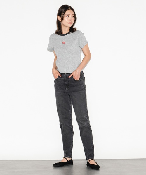 Levi's(リーバイス)の「Levi's/リーバイス エッセンシャル SPORTY Tシャツ グレー MINI FLAG(Tシャツ/カットソー・レディース・グレー・XS/S/M)」の11枚目の写真