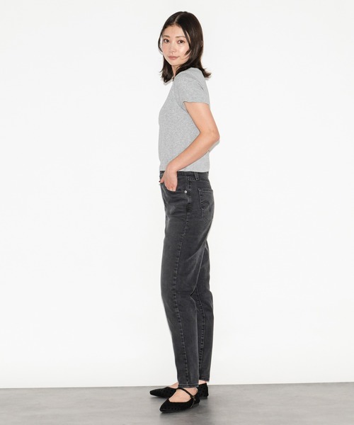 Levi's(リーバイス)の「Levi's/リーバイス エッセンシャル SPORTY Tシャツ グレー MINI FLAG(Tシャツ/カットソー・レディース・グレー・XS/S/M)」の10枚目の写真