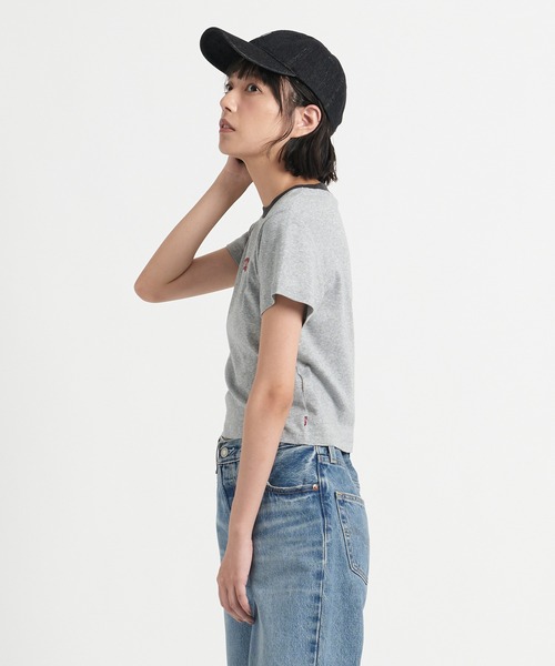 Levi's(リーバイス)の「Levi's/リーバイス エッセンシャル SPORTY Tシャツ グレー MINI FLAG(Tシャツ/カットソー・レディース・グレー・XS/S/M)」の16枚目の写真