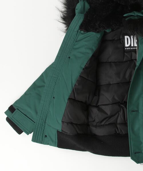 DIESEL KIDS（ディーゼルキッズ）の「DIESEL（ディーゼル）Kids & Junior ブルゾンジャケット（ダウンジャケット/コート・キッズ・グリーン/ブラック・8Y/16Y/14Y/12Y/10Y/6Y/4Y）」の4枚目の写真